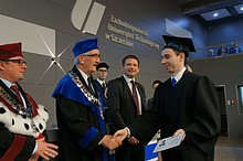 #137. Studenci - Absolwenci Wydziału Informatyki - 2017